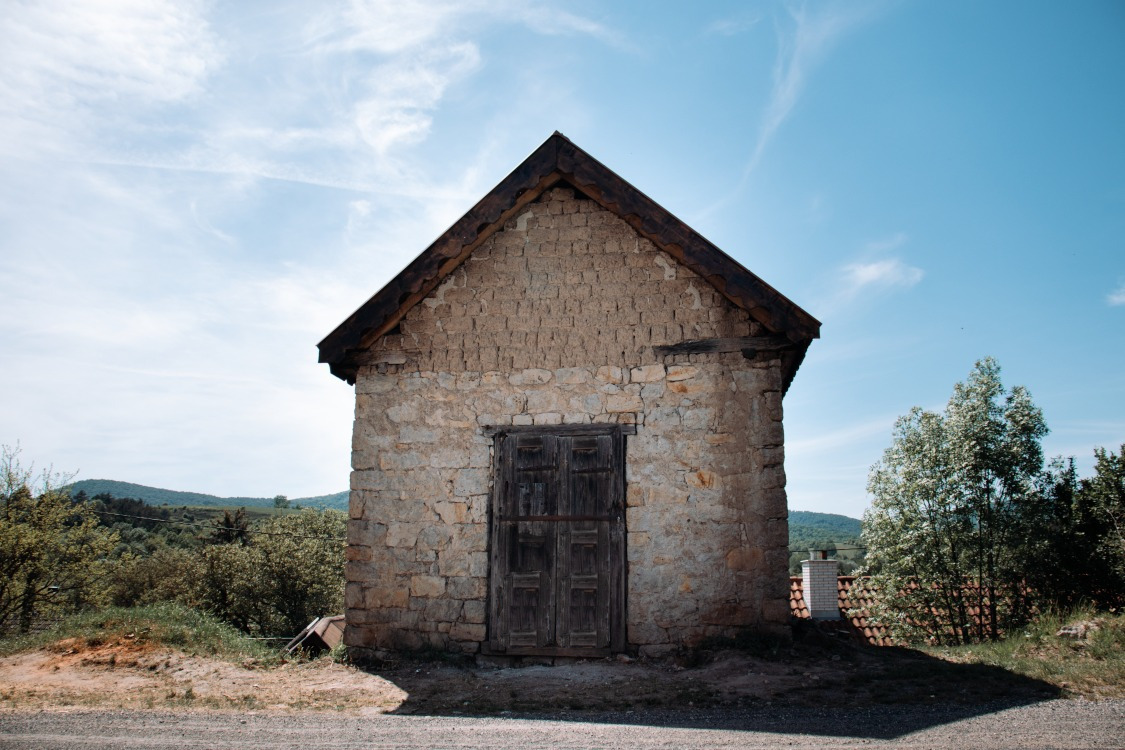 Az Erdőhorváti kóser mészárszék épülete, utcafront